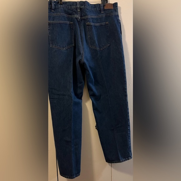 KIRKLAND SIGNATURE MEN JEANS (42 x 32) - Picture 5 of 8